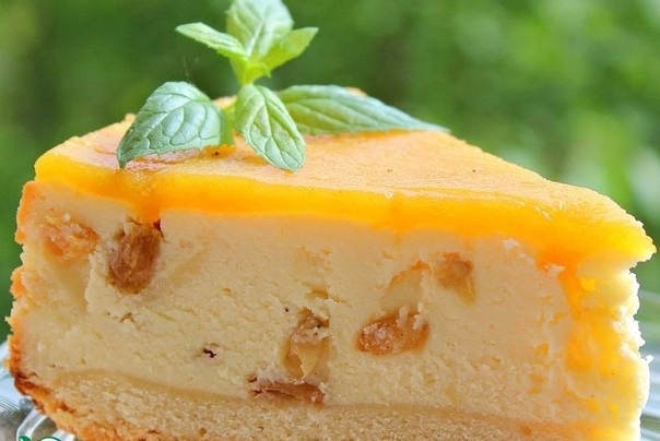 Сливочный, нежный, с яблочным послевкусием и вкуснейшим коржом - пробуем?