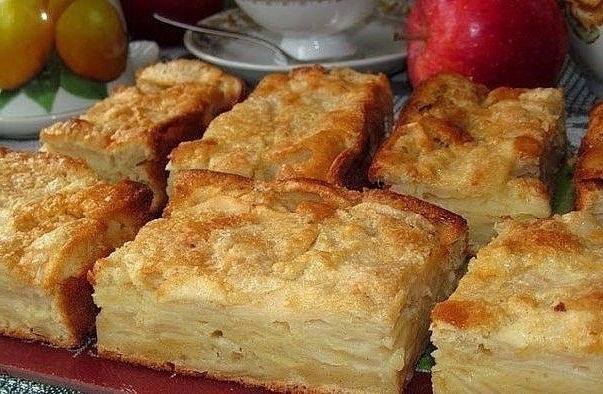 Осень-сезон яблок, предлагаем вам испечь вкуснейший пирог-суфле! Осень-сезон яблок, предлагаем вам испечь вкуснейший пирог-суфле!