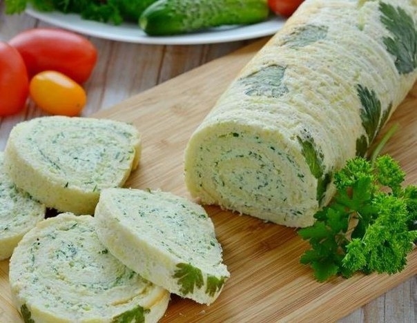 Кабачковый рулет с творожным сыром