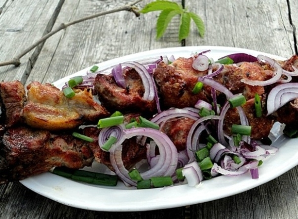Мясо на вертеле по-грузински Мцвади Мясо на вертеле по-грузински Мцвади