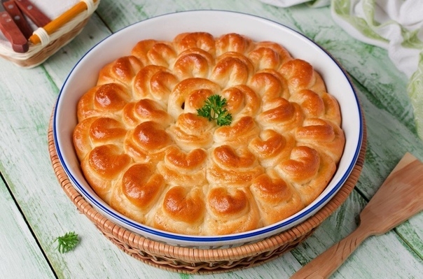 Пирог с мясом «Хризантема» Пирог с мясом «Хризантема»