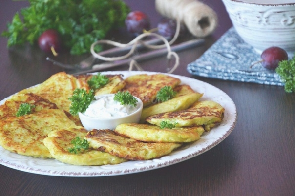 ДРАНИКИ ИЗ КАБАЧКОВ И КАРТОШКИ ДРАНИКИ ИЗ КАБАЧКОВ И КАРТОШКИ