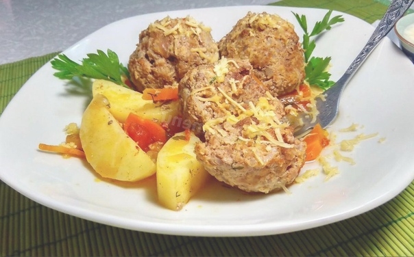 МЯСНЫЕ ТЕФТЕЛИ В ОВОЩНОМ СОУСЕ МЯСНЫЕ ТЕФТЕЛИ В ОВОЩНОМ СОУСЕ