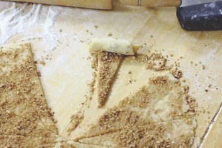 Песочные ореховые рогалики с корицей Песочные ореховые рогалики с корицей