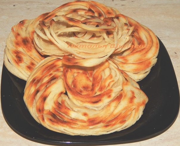 СЛОИСТЫЕ МАРОККАНСКИЕ ЛЕПЁШКИ СЛОИСТЫЕ МАРОККАНСКИЕ ЛЕПЁШКИ