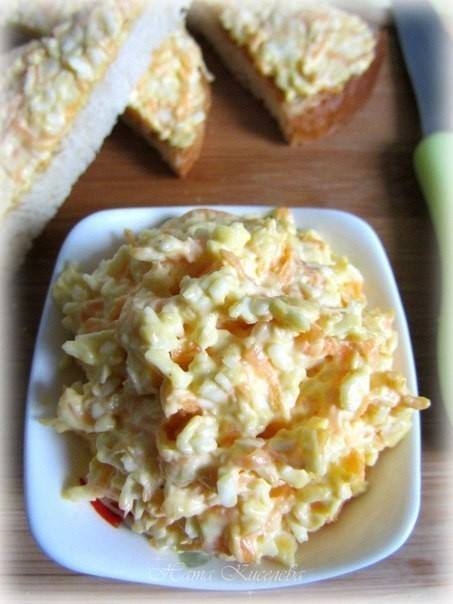 Закуска из плавленого сырка, моркови и яиц Закуска из плавленого сырка, моркови и яиц