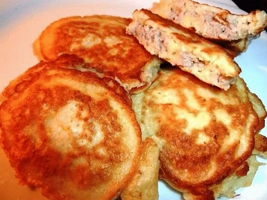 Мясные оладьи на скорую руку. Мясные оладьи на скорую руку.