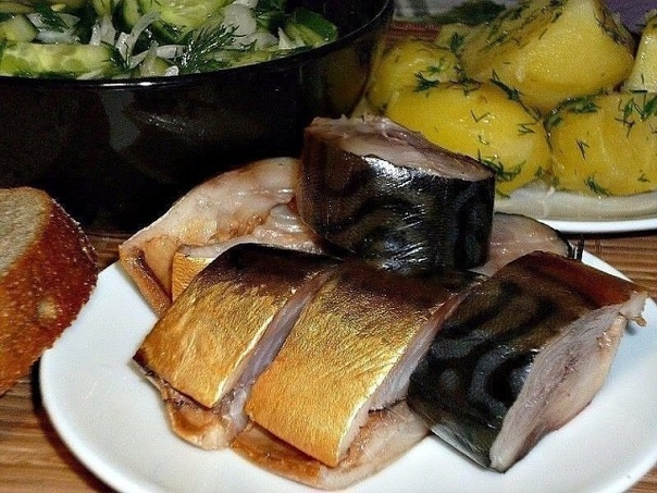 Не только аппетитно выглядит,но и очень вкусная скумбрия приготовленная в домашних условиях. Не только аппетитно выглядит,но и очень вкусная скумбрия приготовленная в домашних условиях.
