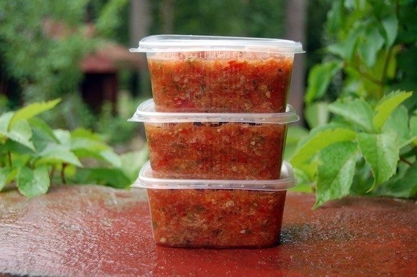 ОСТРЫЙ СОУС ГОТОВ К ЗАМОРОЗКЕ. Рецепт Татьяны Латышевой. ОСТРЫЙ СОУС ГОТОВ К ЗАМОРОЗКЕ. Рецепт Татьяны Латышевой.