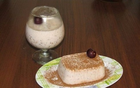 Вишневый десерт с творогом