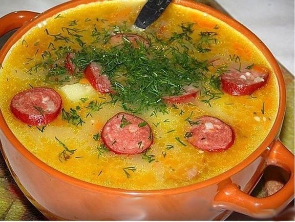 Гороховый суп с охотничьими колбасками сыром Гороховый суп с охотничьими колбасками сыром