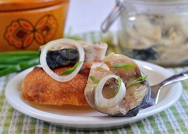 Скумбрия маринованная. Скумбрия маринованная.