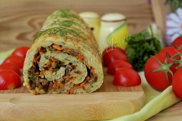 Кабачковый рулет с грибами и морковью Кабачковый рулет с грибами и морковью