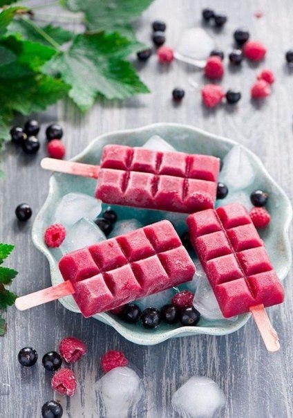 Ягодные сорбеты заслуженно являются самыми вкусными и аппетитными. В них есть и приятная сладость, и