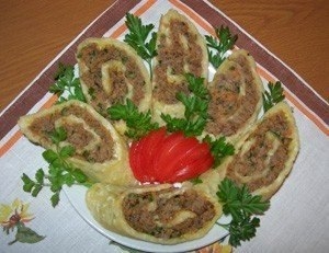 Сырные рулетики с вареной говядиной Сырные рулетики с вареной говядиной