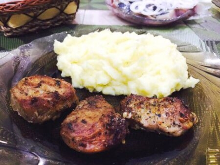 Ароматное мясо в духовке