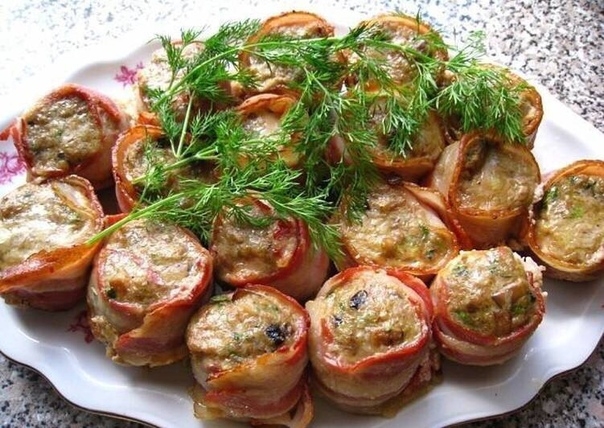 Вкус - просто объедение, а аромат стоит такой, что даже самый сытый не сможет удержаться. К тому же 