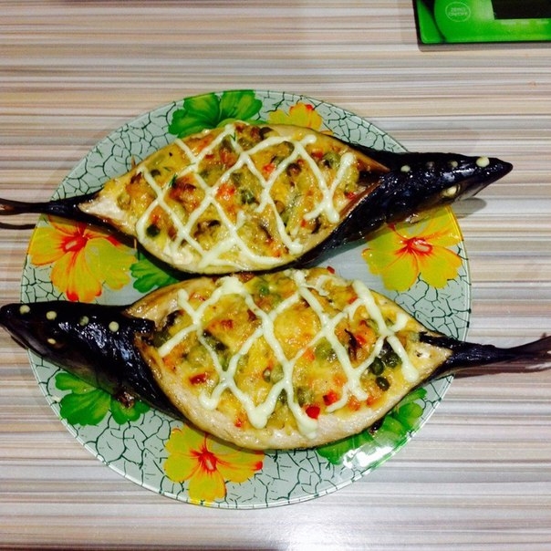 Скумбрия с овощами. Скумбрия с овощами.