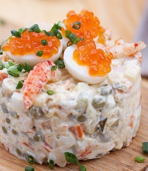Салат оливье &mdash; царский рецепт!