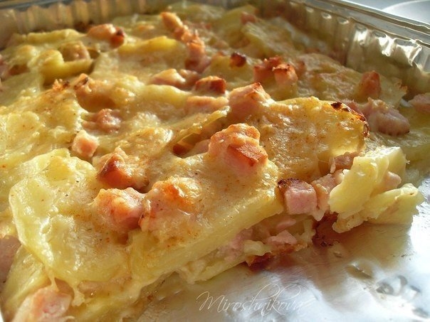 Картофель запеченный с сыром и карбонадом Картофель запеченный с сыром и карбонадом