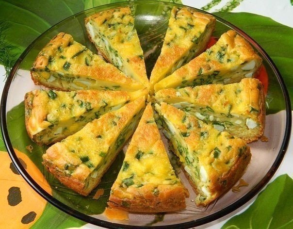 Пирог с яйцами и зеленым луком в мультиварке. Пирог с яйцами и зеленым луком в мультиварке.