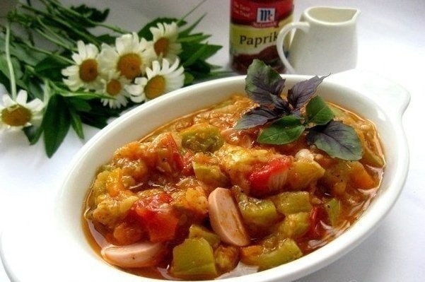 Кабачковое рагу с сосисками Кабачковое рагу с сосисками