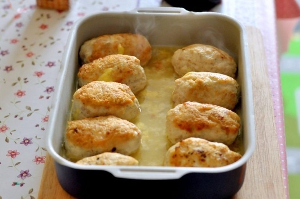 Куриные котлетки с сырной начинкой: вкуснятина необыкновенная! Куриные котлетки с сырной начинкой: вкуснятина необыкновенная!