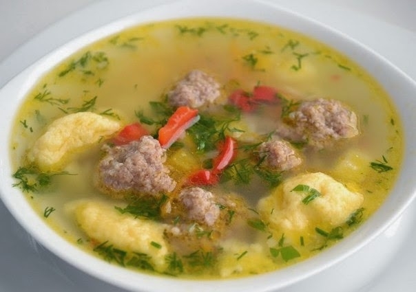 Суп с фрикадельками и клёцками