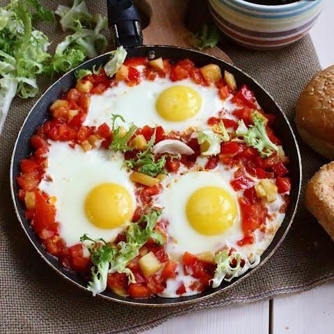 Глазунья с овощами Глазунья с овощами
