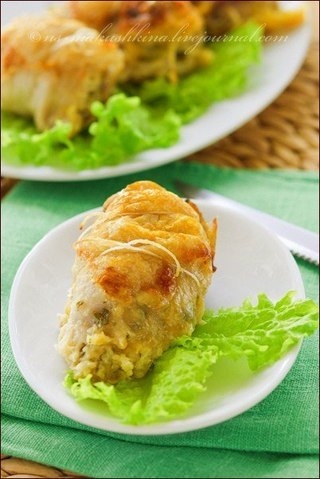 Фаршированные сыром куриные бедра