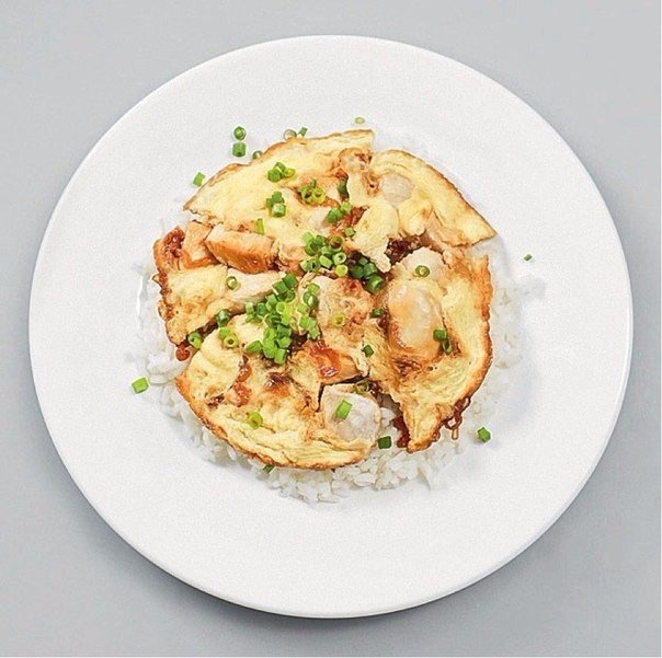 Японский омлет с рисом и курицей - Оякодон