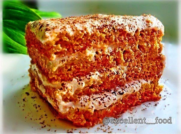 Морковный тортик с творожно- банановым кремом Морковный тортик с творожно- банановым кремом