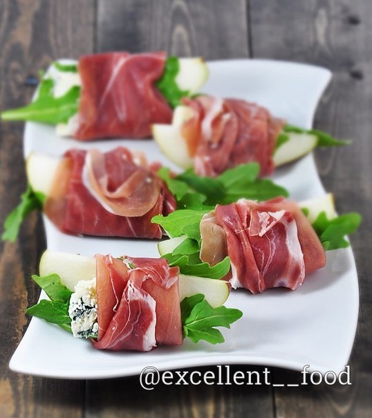 Закуска с грушей и голубым сыром Закуска с грушей и голубым сыром