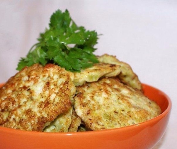 Куриные котлеты с брокколи