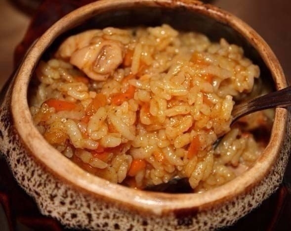 Курица с рисом в горшочках Курица с рисом в горшочках