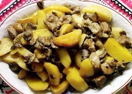 Мясо с картошкой и грибами запеченное в рукаве