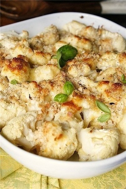 Цветная капуста с чесноком и сыром.