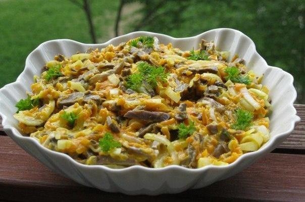 Салат " Вкуснючий " Салат " Вкуснючий "