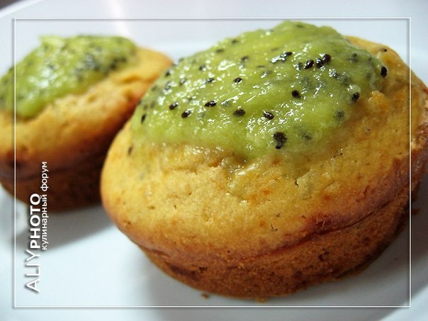 Маффины с киви и белым шоколадом Маффины с киви и белым шоколадом