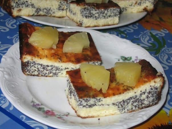 Творожник с маком и кокосом