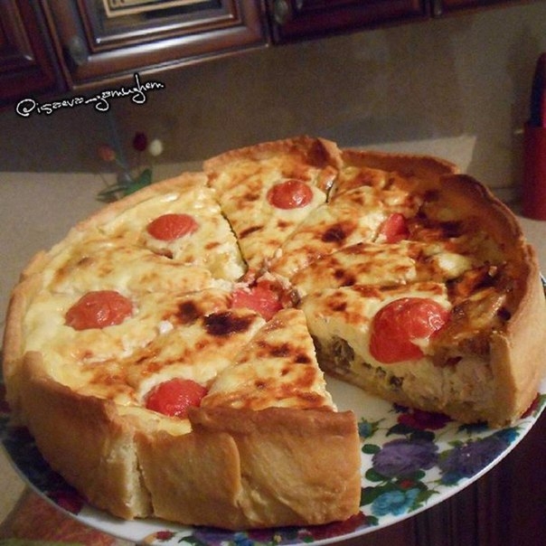 Киш Лорен ( французский открытый пирог) с курицей и грибами