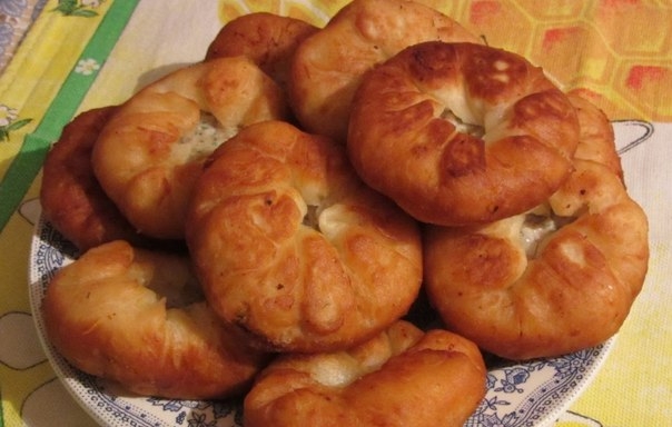 Беляши на сковороде Беляши на сковороде