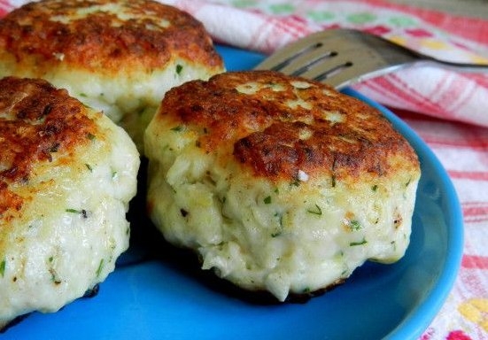 Куриные котлетки с кабачком Куриные котлетки с кабачком