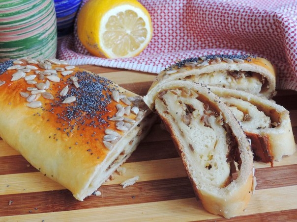 Картофельный рулет с вешенками Картофельный рулет с вешенками