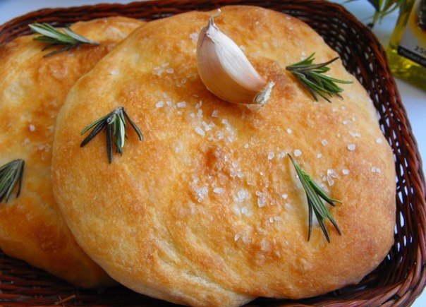 Фокачча с чесночным маслом Фокачча с чесночным маслом