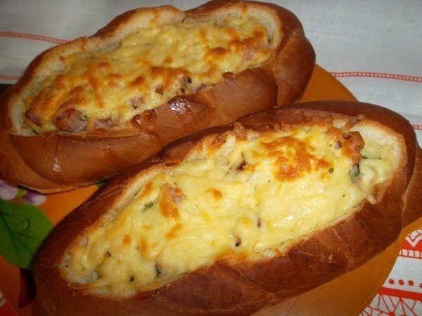 Запеченные булки с яйцом Запеченные булки с яйцом
