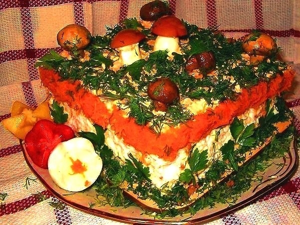 САЛАТ «ГРИБНАЯ ПОЛЯНКА» САЛАТ «ГРИБНАЯ ПОЛЯНКА»