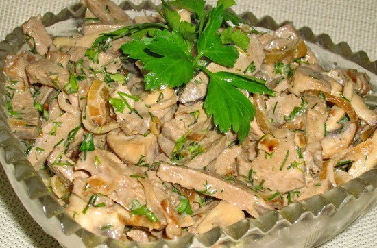 Нежный печеночный салат Нежный печеночный салат