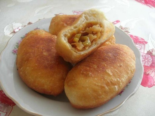 ЖАРЕНЫЕ ПИРОЖКИ С КАПУСТОЙ ЖАРЕНЫЕ ПИРОЖКИ С КАПУСТОЙ