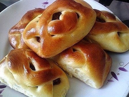 Плюшки с яблоками Плюшки с яблоками